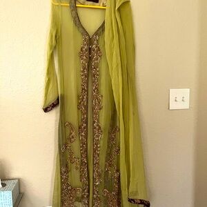 Elegant Green Embroidered Kurta